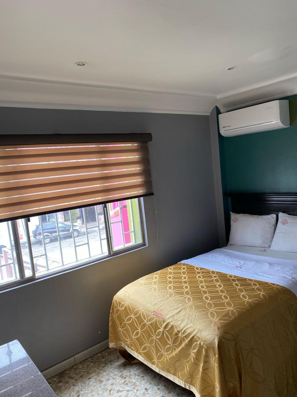 Hotel Yolanda Тіхуана Екстер'єр фото